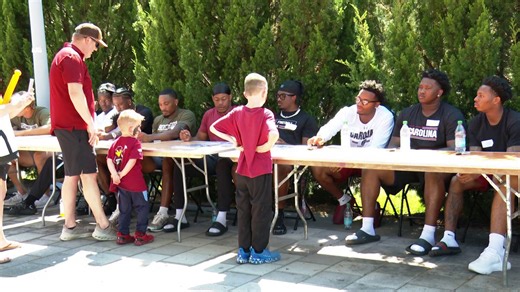 Gamecock spring fest draws fans, football players, and Grammy winner