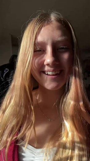 ahri 🍌🥥 (@ahri.avery)’s videos with original sound - 🎶