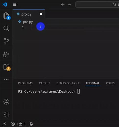 Mahmoud Mohamed on Instagram‎: "لو بتكرر الكود يبقى محتاج function #python #code #developer #learn_python"‎