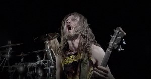 Missing thrashing Fridays? Demolizer is here with their new single/video "Warmonger" to get your fix! Based on current events of the war in Europe, the last DEMOLIZER single before the album drops is an observation of what is going on. Written in an act of frustration over the way everything went down this tune strives to be a hard hitter with a political message. Check it out here 👇 https://youtu.be/Sh1Iuece5ow Stream it on your digital music provider 👇 https://demolizer.lnk.to/warmonger Demo