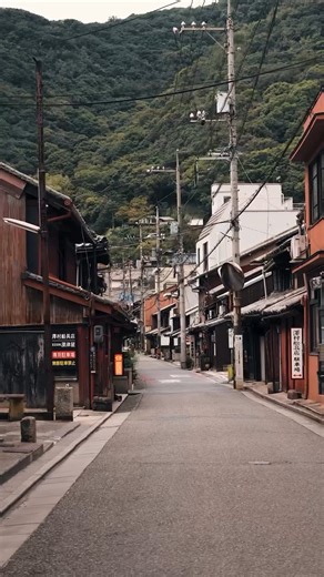 Milkyway Tours Japan | Tomonoura – The Enchanting Coastal Town in Hiroshima, Japan 🇯🇵✨ Tomonoura is a picturesque historic port town on the Seto Inland Sea in... | Instagram