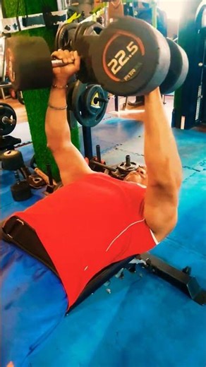 "CHEST DAY WITH FLAT BENCH FLIES" #youtubeshorts #youtubevideo #viralvideo #shorts #ytshorts #gym