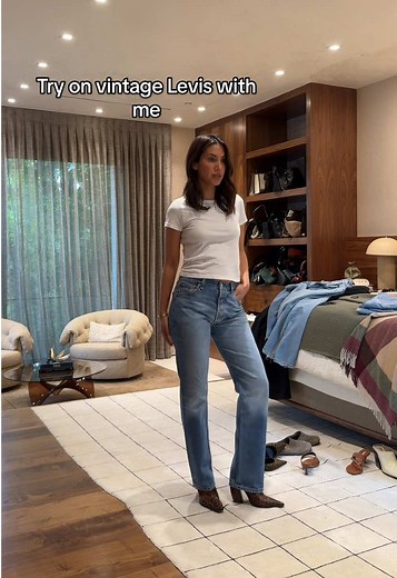 Try On Vintage Levi's Jeans: A Fashion Journey