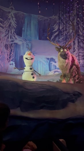❄️ Olaf & Sven im Winterwunderland | Disneyland Paris 🏰✨