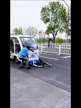 2026 Robot marathon fail & fun compilation