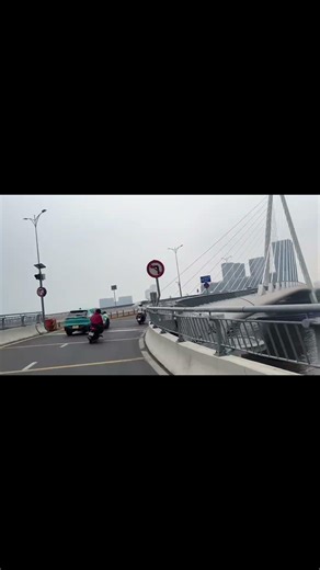 ベトナムで１番横断が難しいのはホーチミン市のこの辺かも