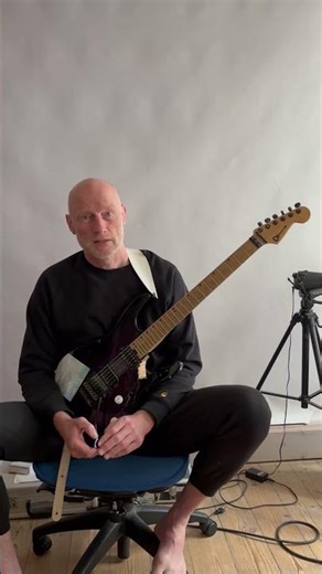 8 finger tapping cross hands #guitar #metal #guitarist #guitarsolo#shredguitar #guitarlesson