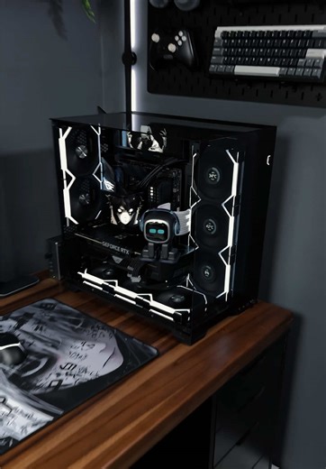 Meu novo companheiro do setup!! . @EMORobot