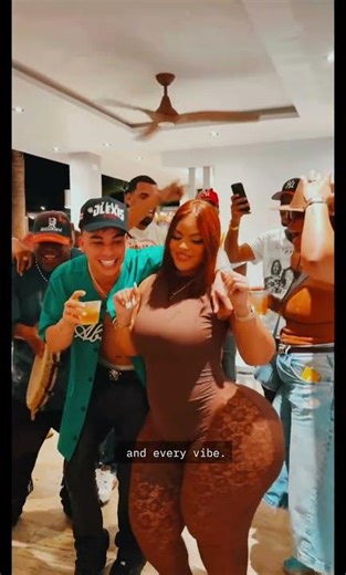 Party night with friends 💃🎊 #party #partymusic #fitmodel #motivation #enjoy #glamour #dance #shorts