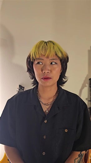 My hair is getting long and now I'm struggling with how to style it :^) #vlog