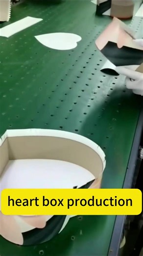 Fashion box production,custom designs are welcome✨💌#ODM #fashionbox #heartshapedbox #paperboxes #ecofriendlyproducts