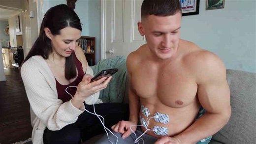 Watch what happens when this bodybuilder tries a labour pain simulator