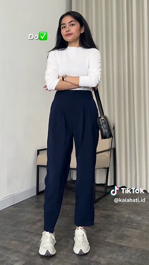 Mix and Match Navy Pants: Styling Tips and Outfit Combos