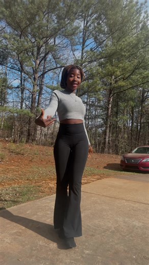 Des attitudes de baddies !!!❤️#fyp #ayanakamura #baddie #frenchmusic #gambian_tiktok🇬🇲🇬🇲