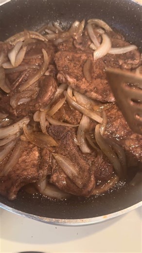 How to Cook Pork Steak For Dinner so Yummylicious! #food #cooking #porksteakrecipe #shorts