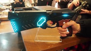 La pistola DOMINATOR da PSYCHO-PASS con movimenti e luci! EPICA! | itakon.it