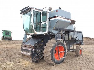 Gleaner L2 Combine For Parts | Agriculture