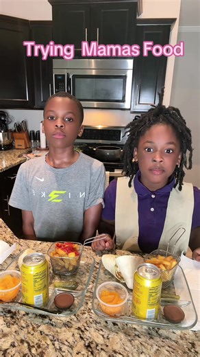Trying mamas food #tryingfood #mukbang #walmartfinds #fyp #chickenwraps Good evening 🌞 All items available click Walmart storefront⬇️ https://walmrt.us/48QicTZ Have a blessed and safe night ❤️🙏🏾