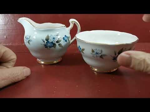 Colclough Ridgway China 8182 Milk Jug & Sugar Bowl