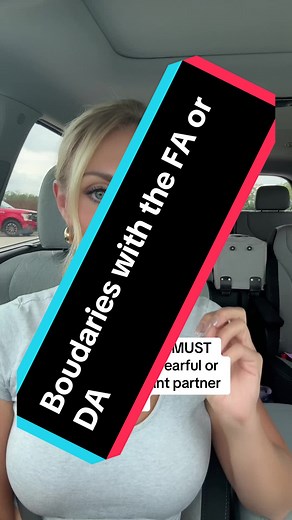 Setting Boundaries with Fearful Avoidant or Dismissive Avoidant Partners