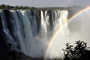 Victoria Falls in Africa: 7 Do’s and Don’ts to Make Your Trip Extraordinary