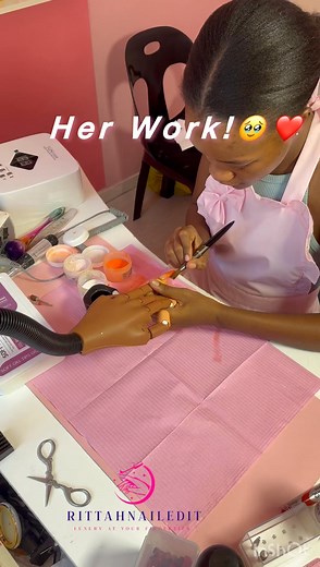 47K views · 233 reactions | Today’s class covered ombre blending, bead control and smooth transitions. She’s progressing exceptionally well. | 푹풊풕풕풂풉 푵풂풊풍풆풅 푰풕 | Facebook