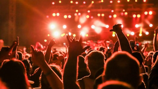 Irish singer issues 'important' statement as he’s forced to cancel gigs