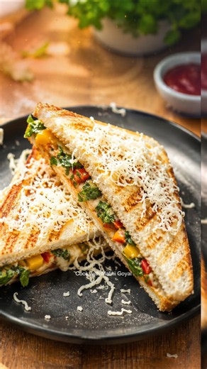 Healthy Veg Meal Combo 🥗🥪🍅 | Fresh Salad, Paneer Sandwich & Tomato Soup #Shorts