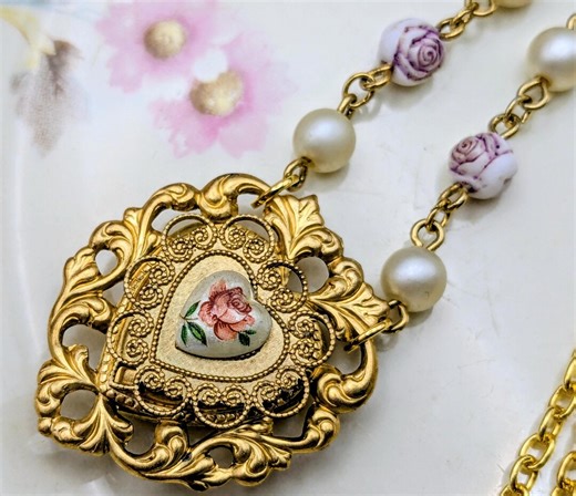 Hidden Locket Necklace, Heart, Valentine's Day, Victorian, Regencycore, Gold, Gift, Rose, Vintage Brass, Pink, Faux Pearl, Valentine - Etsy