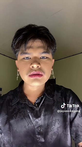 napabili tuloy ako ng contact lense