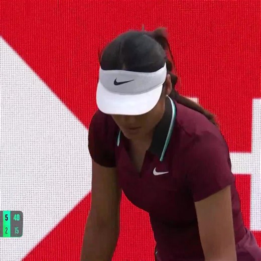 Sharp, clean, clinical 😮‍💨 Just a few words to describe Emma Raducanu’s 6-1, 6-2 performance against Bucsa. #HSBCChampionships | WTA