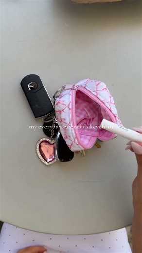 everyday essentials stored in your keychain 🎀