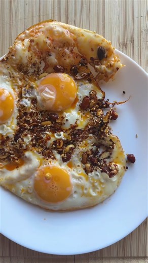 Delicious Peanut Rayu Eggs Recipe
