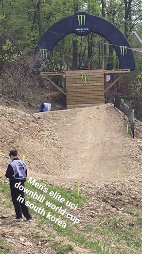 men's elite uci downhill world cup in south korea 2026 first round #specialized #mtb ##downhill