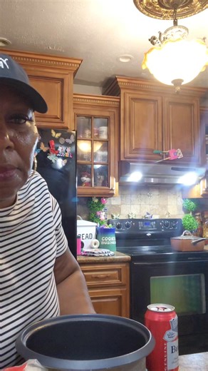 🥀💐💐miss upper class diva cookhouse Mr classy cooking blue runner red beans 🫘 keep it classy classy classy click like and share Follow my page and support with stars 🌟 🦋🥀 💐 🥀 | Vanessa Mitchell