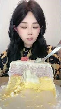 Asmr🍰Eating 🍰The most delicious cake you’ll ever try!