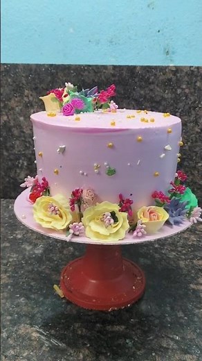 How To Make An Elegant Purple Floral Cake