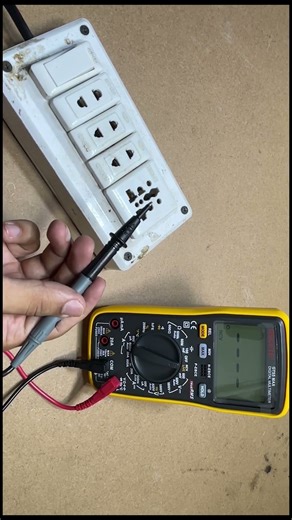 How to test NCV Live using multimeter #multimeter #shorts #ytshorts #diytips