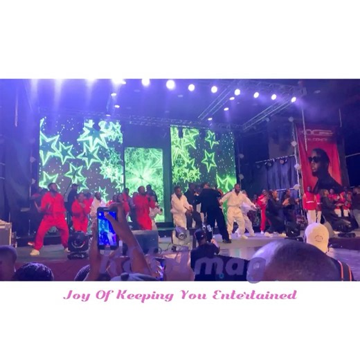 Kocee performs his song “Bollo” at his 2025 Live Concert. | KESAmag