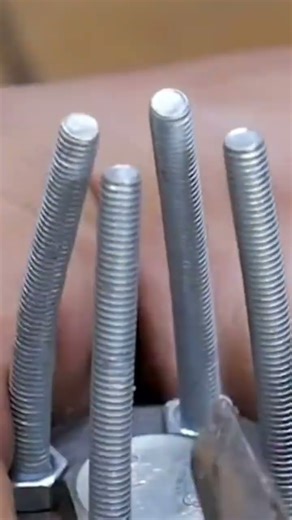 This is an easy way to bend a bolt using special pliers.