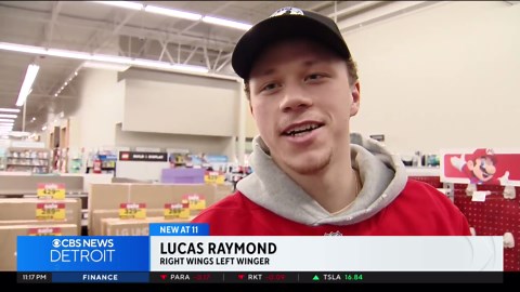 Red Wings team up with Meijer to spread holiday cheer for Christmas