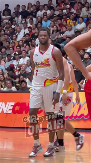 BLOCKING FOUL O HINDI? Jaylen Johnson kitang dismayado sa tawag ng referree sa kanya