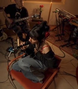 25K views · 608 reactions | Cazzu singing Romance fromRevenge #cazzu | Pink Rose | Facebook