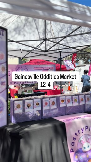 Good afternoon, Gainesville! ☀️ It’s a beautiful day to head downtown & come swing by Bo Diddley Plaza for the Florida Oddities Market! We’re here from 12–4 with a fresh lineup of cookies ready for you. Hope to see you there 🍪✨