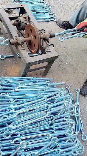 Assembly process of the turnbuckle