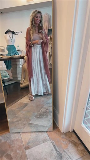 New Flowy Pants and Kimono Collection at Flippy Hippie Boutique