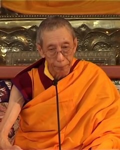 Pause to watch special short teaching from Venerable Geshe Kelsang Gyatso on the Six Stages of Mahamudra, originally given at the 2007 International Summer Festival. Then, take this rare opportunity to join us Oct 31–Nov 5 at KMC New York for a five-day silent retreat with Gen Kelsang Sangden. This in-depth retreat is designed to help you gain an immersive experience of Mahamudra meditation, nourishing your heart at a very profound level. #kmcnewyork #mahamudra #indepthsilentretreat #modernbuddh
