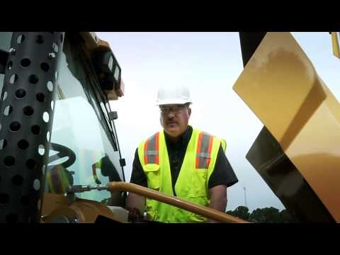 Daily Fluid Checks for the Cat® 416F, 420F and 430F Backhoe Loaders