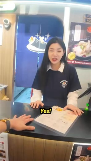 Before The Statement and Alexis Lee became bitter enemies at SPW CNY3, they dropped by Onikimbap for an authentic taste of Korea. Fuelled by their hunger for championships and Korean rolls, the two champions ate EVERYTHING on the menu, including their unique riceless keto Korean kimbap, regular kimbaps with all the premium toppings, japchae, tteokboki and more! If you want to eat like an SPW champion, drop by one of Oni Kimbaps outlets at: Eastwood Centre, #01-06 Taste Orchard, #01-14 Bukit Mera