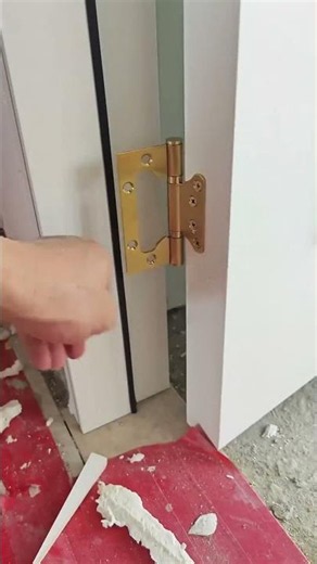 Door installation made easier with airbag tools. #Skills sharing #Practical good items